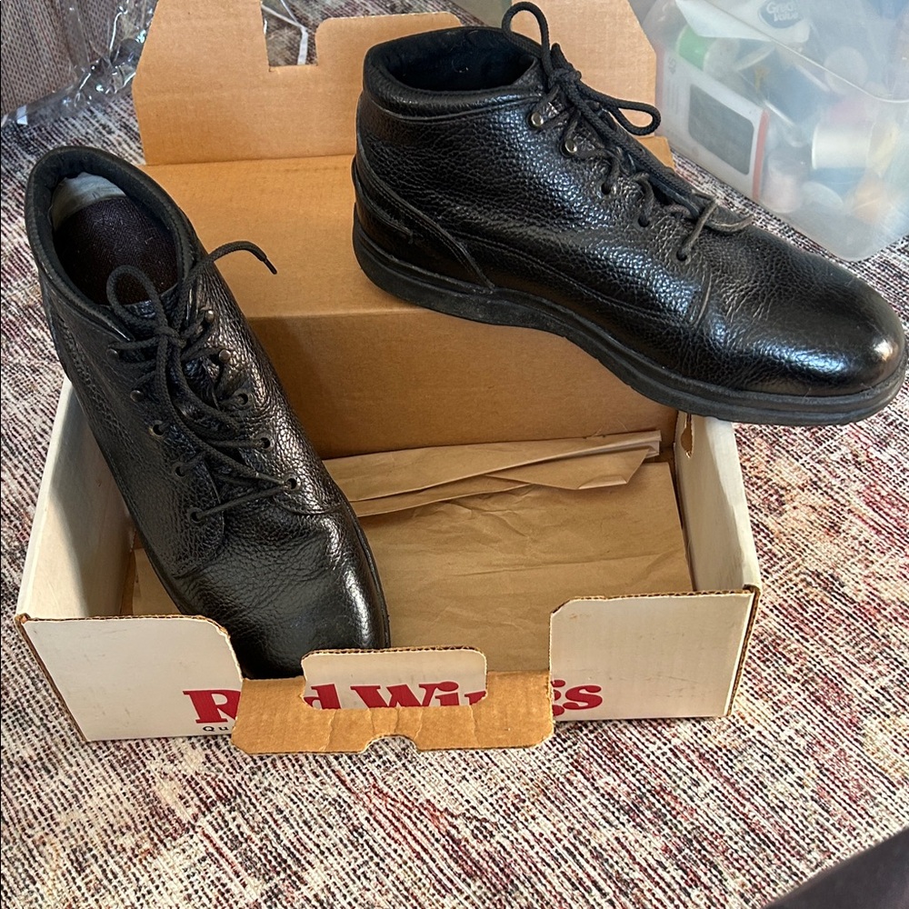 Red Wing Shoes Black Chukka Boots